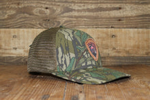 Load image into Gallery viewer, FEATHER PATCH HAT- GREENLEAF